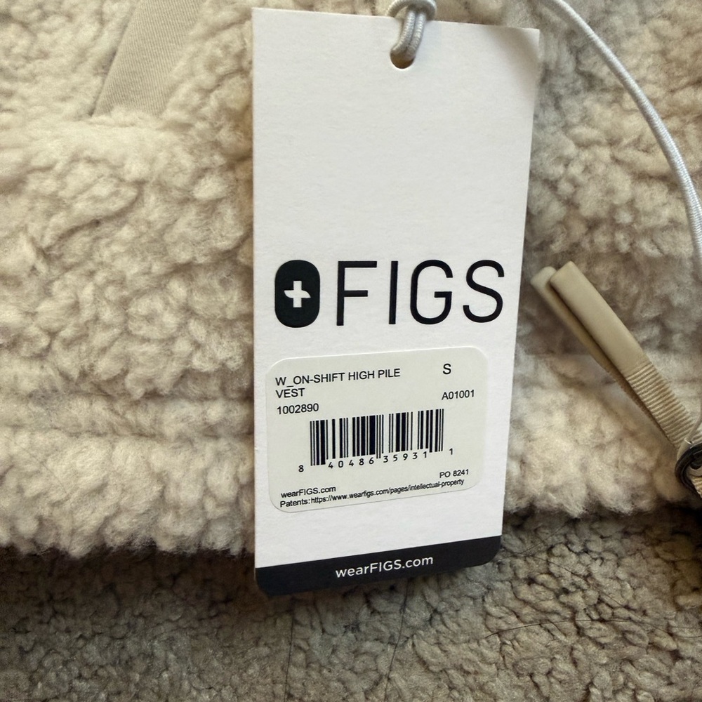 FIGS WOMENS SHERPA VEST SMALL WOMENS